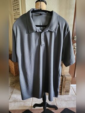 Men's Gray Short-Sleeve Polo Shirt